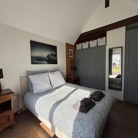 Maison grand jardin pres Port en Bessin et Bayeux, proche plages du débarquement Commes Exterior foto