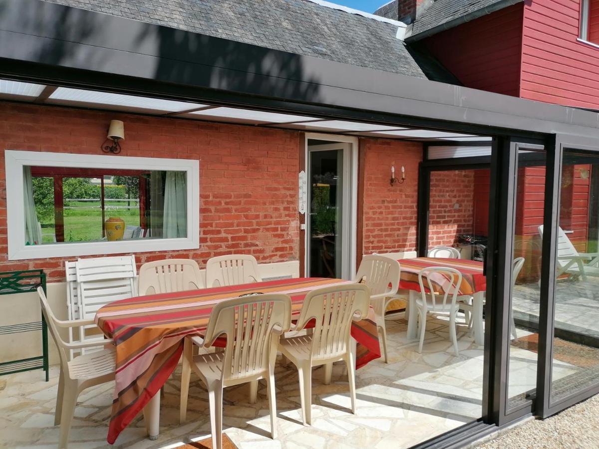 Maison grand jardin pres Port en Bessin et Bayeux, proche plages du débarquement Commes Exterior foto